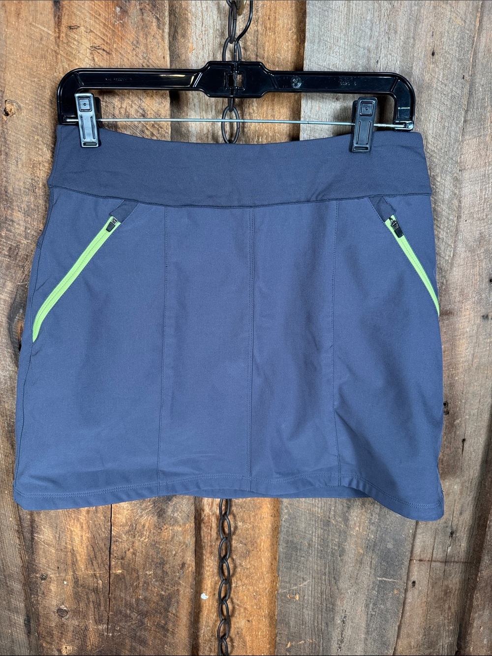 Title Nine Grey Active Skirt with Lime Zipper and lining